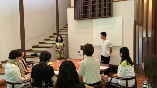 カイロプラクティック理学士の木瀧洋文氏によるインストラクター勉強会【表情筋のための身体操作】